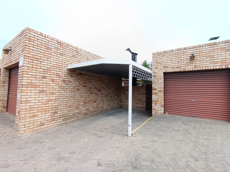 2 Bedroom Property for Sale in Hospitaalpark Free State